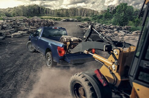 Control de Velocidad Crucero, Tecnología de Asistencia equipada en Ford F-150 2025